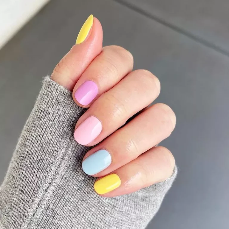 32 Easy but Stunning Nail Ideas That You’re Gonna Love