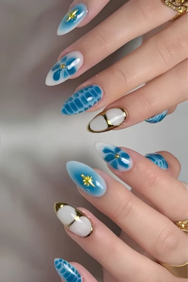 blue and white nails aesthetic design