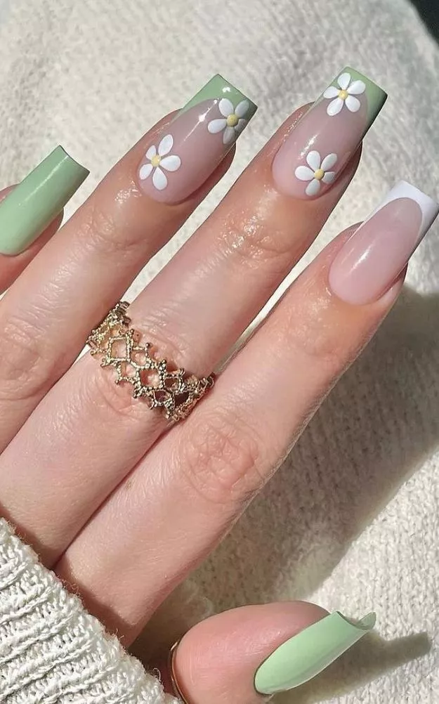 white and green nails trendy manicure look
