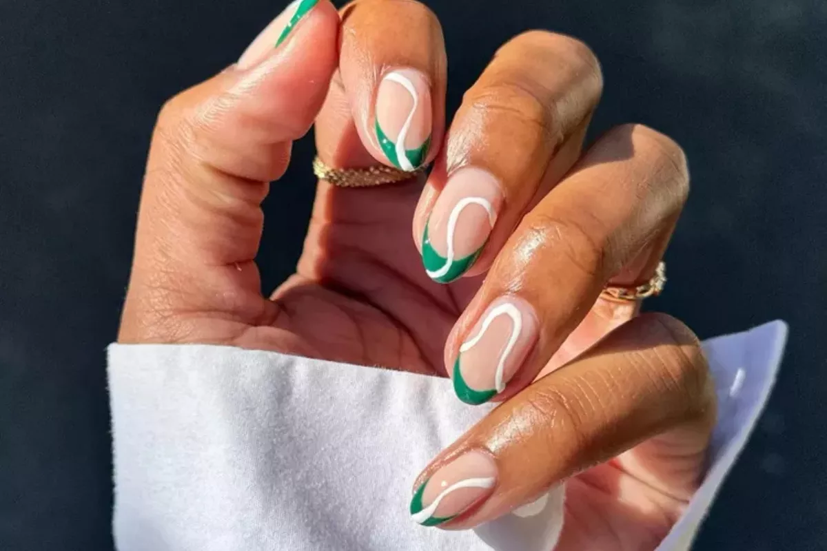 14 Stunning Green and White Nail Designs 2026