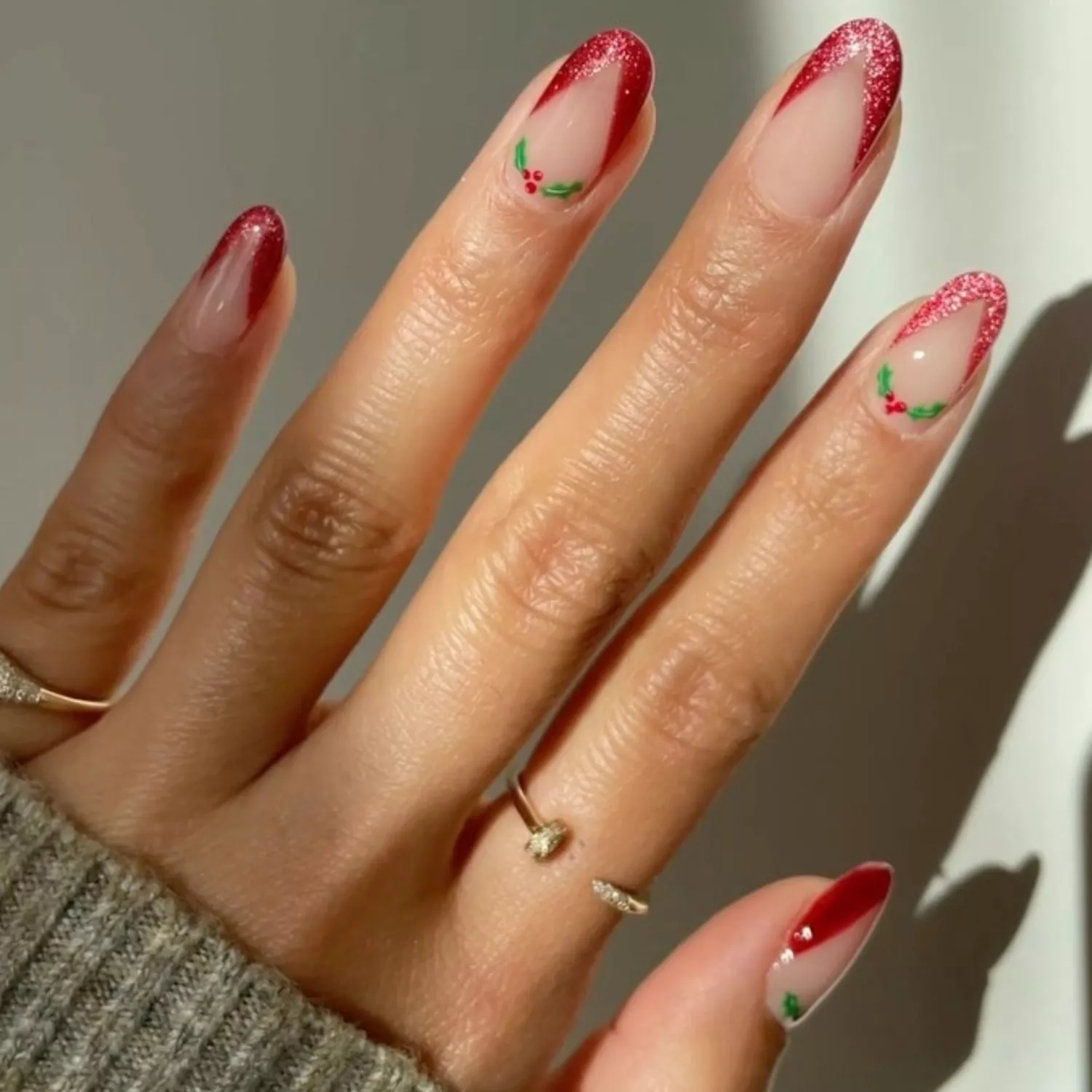elegant red and green nails